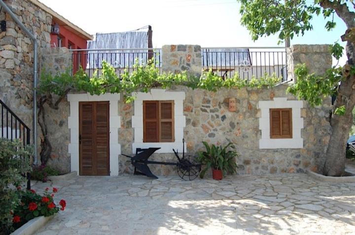 Holiday Home Finca Son Ramon Llubí Habitación foto